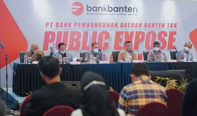 Pada acara Public Expose Bank Banten, Direktur Utama Bank Banten Agus Syabarrudin menuturkan saat ini pihaknya tengah menyusun berbagai langkah strategis yang akan dilakukan di tahun 2022 yaitu dengan menajamkan target audience serta berfokus di market primer perseroan yaitu regional Banten.