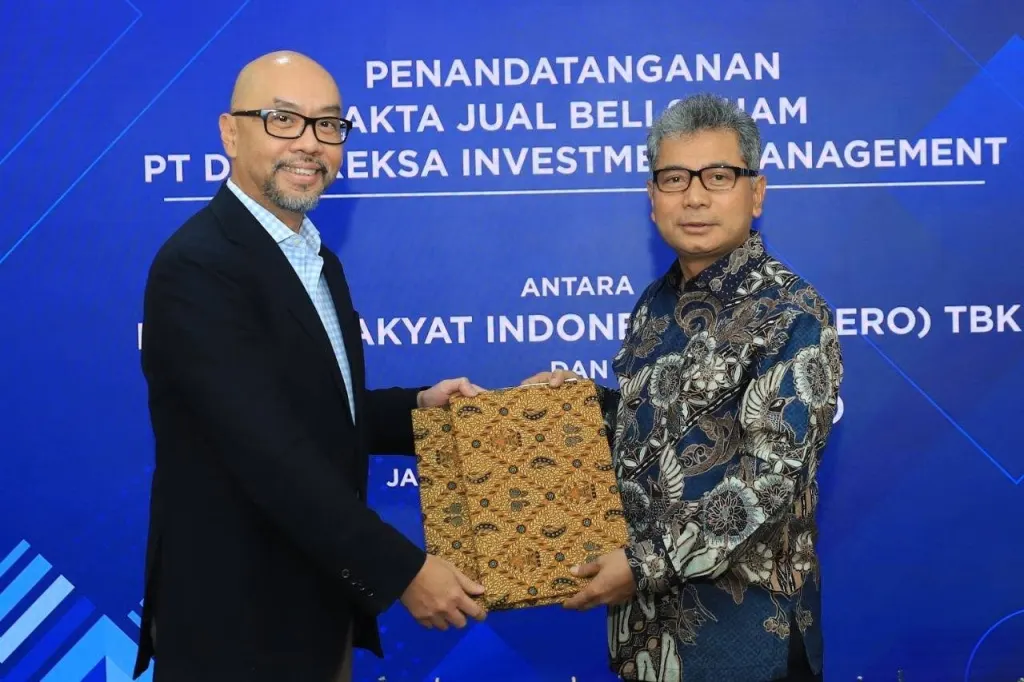 Bank BRI dan Danareksa menandatangani Akta Jual Beli Saham dalam rangka pembelian saham Danareksa Investment Management (DIM) dari Danareksa dengan jumlah lembar saham sebesar 9 juta lembar, atau setara dengan 30 persen dari total saham DIM. 