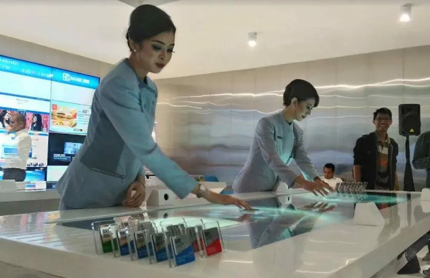 Masyarakat Indonesia dinilai belum siap hadapi fully digital banking, BRI pilih hybrid banking