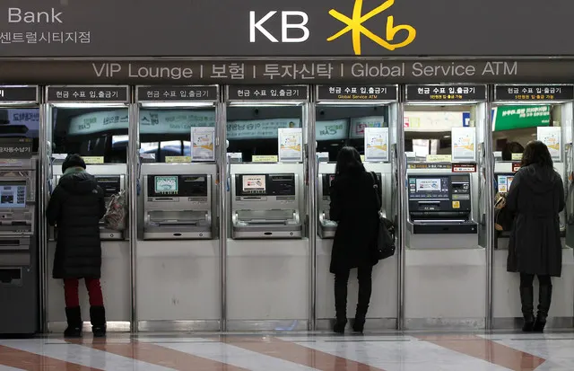 Dari K-Pop ke K-Finance: Ekspansi Senyap Bank Korea ke Sistem Keuangan Indonesia