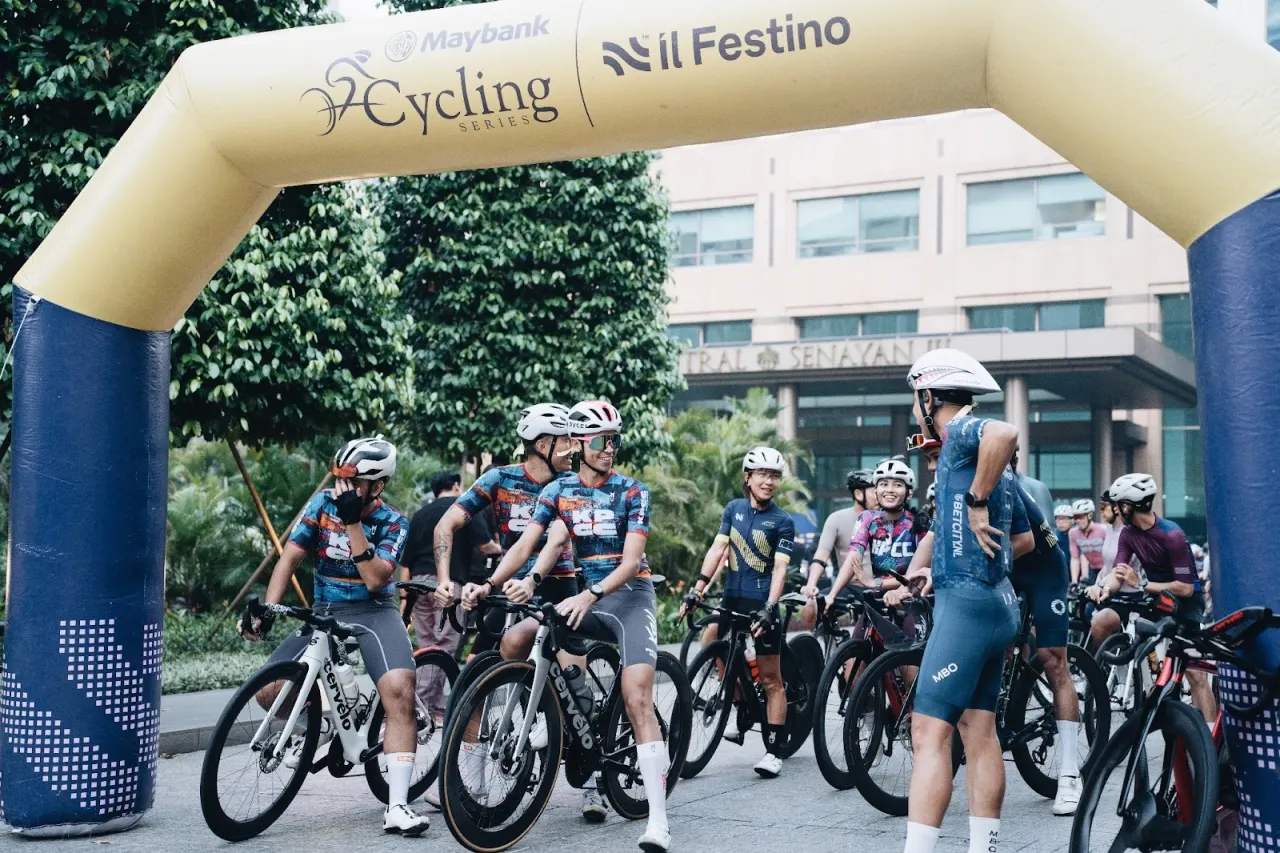 Dari Kayuhan ke Kebaikan: Maybank Ubah Gowes Jadi Aksi Sosial di Yogyakarta