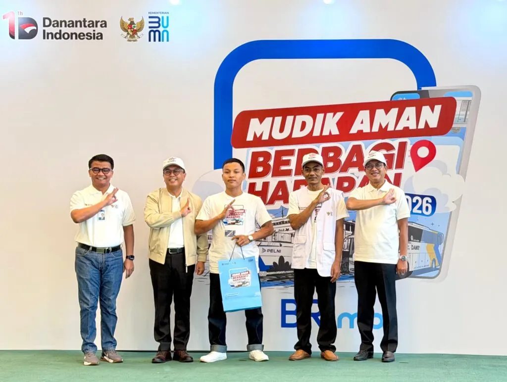 BRI Kanwil Jakarta II berangkatkan 2.750 pemudik dengan 55 bus ke berbagai kota di Jawa
