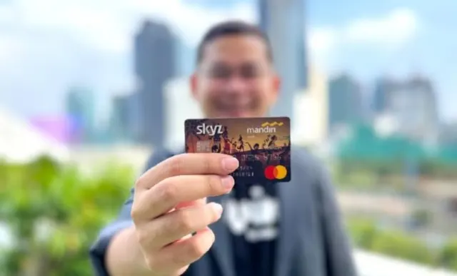 Ada fitur Power Cash di aplikasi Livin by Mandiri, tarik tunai atau bayar QRIS bisa dari kartu kredit