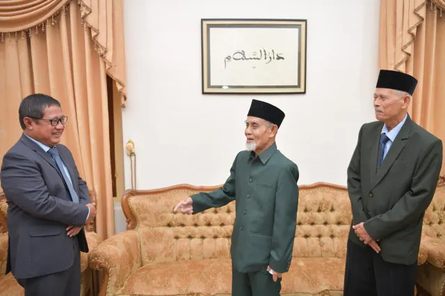 Bidik 30.000 Pesantren, BSN Ajak Santri Indonesia Perkuat Literasi Ekonomi Syariah